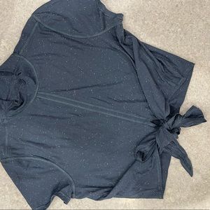 LULULEMON top